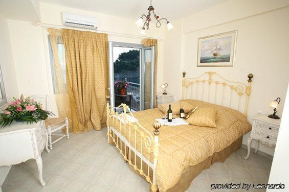 Acrothea Hotel Parga Room photo
